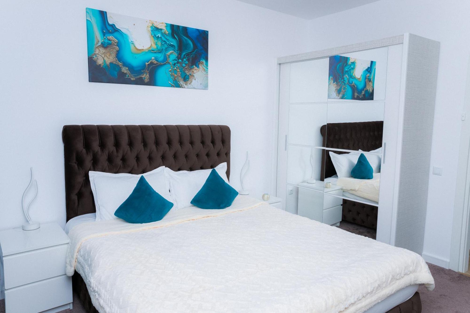 Elysian Urbanscape Brown, 2 Rooms, Near Bucharest Chiajna Ngoại thất bức ảnh
