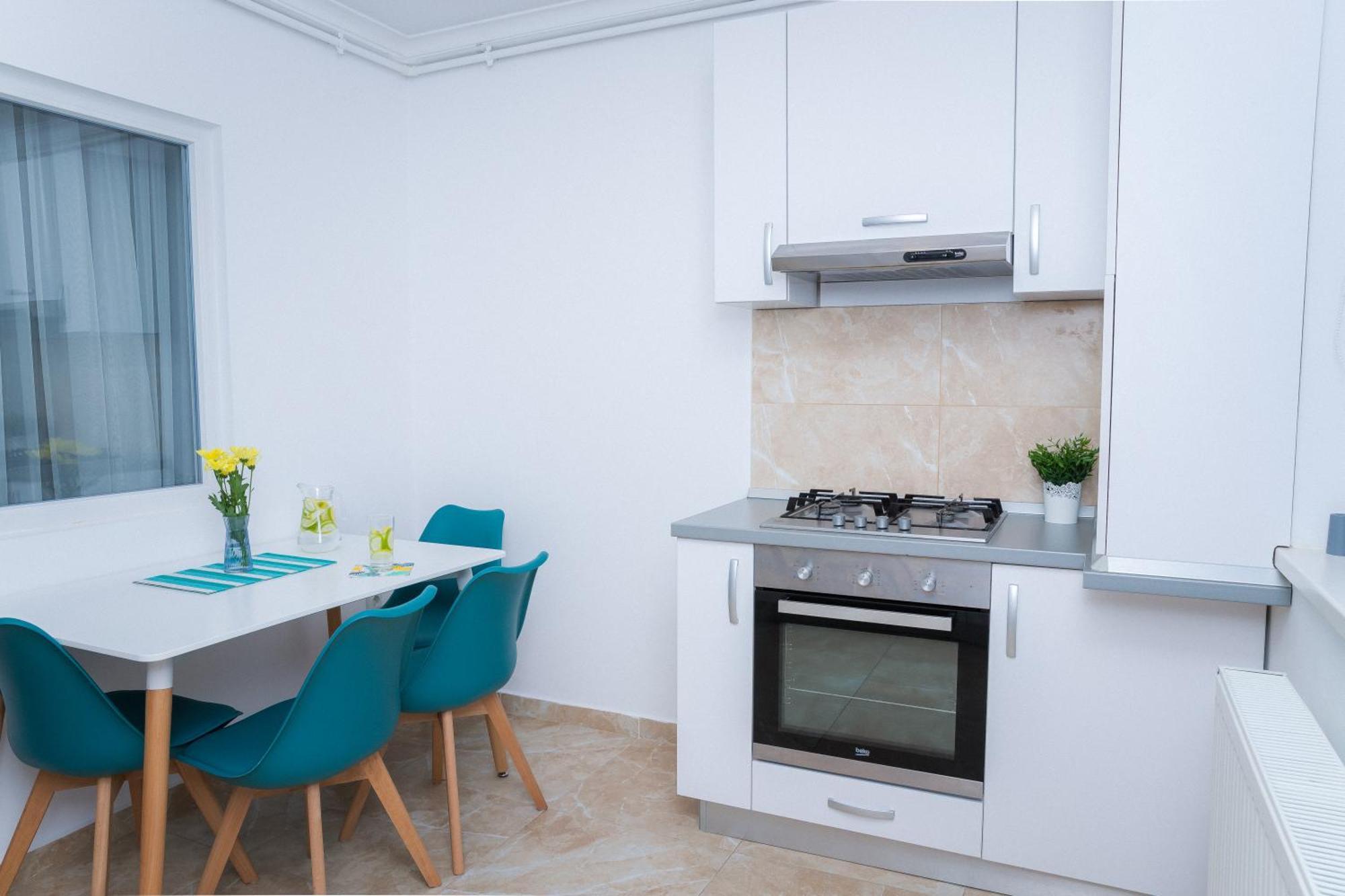 Elysian Urbanscape Brown, 2 Rooms, Near Bucharest Chiajna Ngoại thất bức ảnh